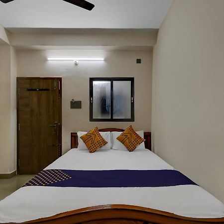 Spot On 73621 Srinivasa Boarding And Lodging Jalahalli Exterior photo